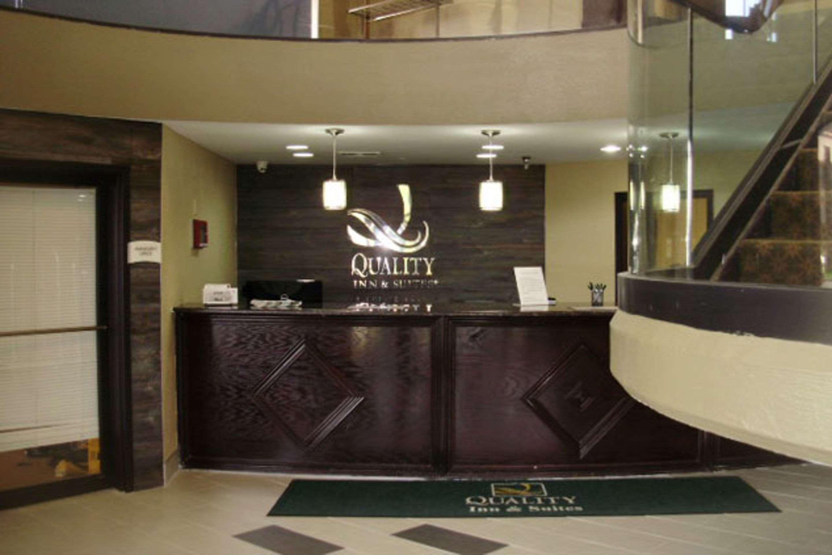 Quality Inn & Suites Florence - Cincinnati South Exterior photo